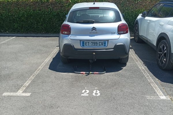 Place de parking gratuite & sécurisée.